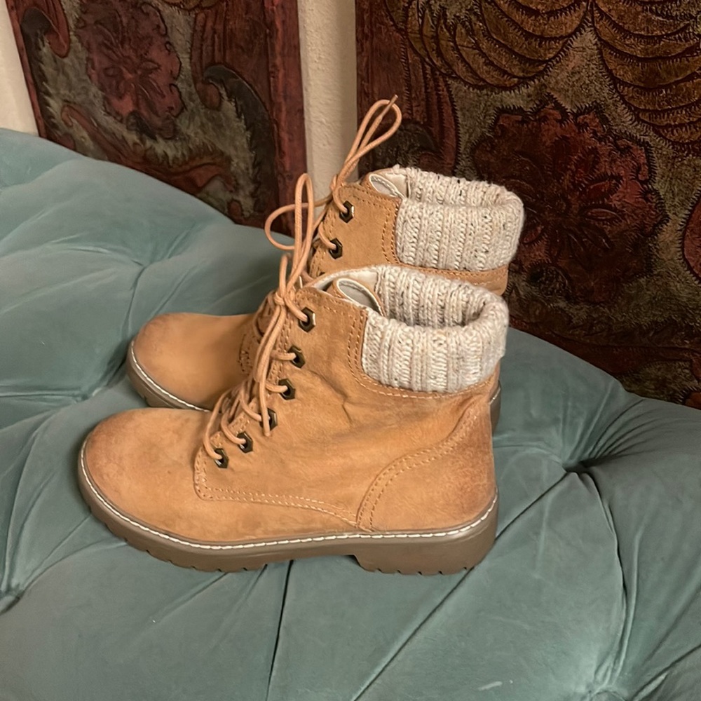 Brown boots
